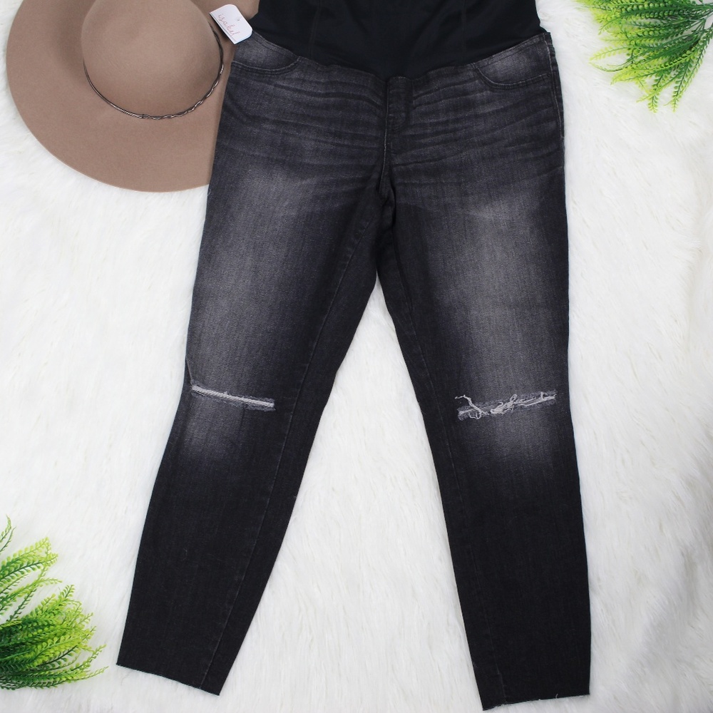 Isabel Maternity Black Distressed Size 12/31 NEW